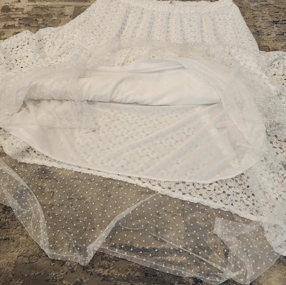 Retro Threads Crochet lace mesh tiered Hankerchief Hem white pullon skirt XXL - Picture 6 of 17